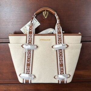 MICHAEL KORS Maeve Small Canvas Open Tote Luggage Leather NWT $298
